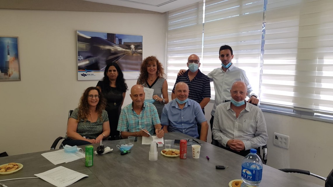מעמד חתימת ההסכם