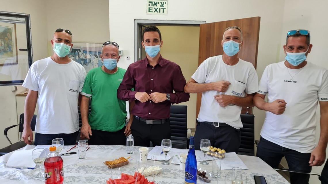 מעמד חתימת ההסכם