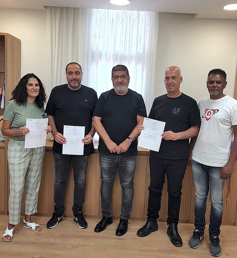 מעמד חתימת הסכם קיבוצי לעובדי פאדאגיס ישראל פרמצבטיקה בע"מ. קרדיט - דוברות ההסתדרות
