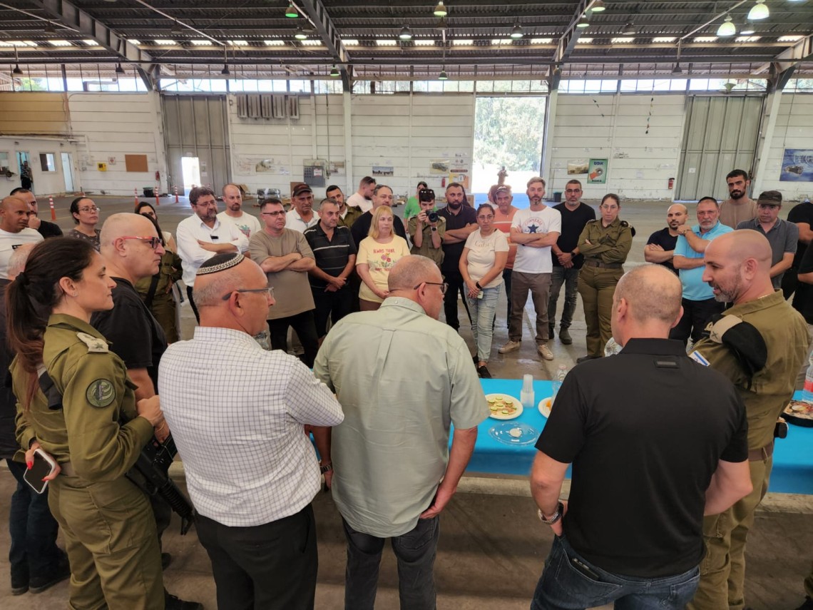 יו"ר ההסתדרות ארנון בר-דוד וצוותו בביקור במרחב ראשון לציון