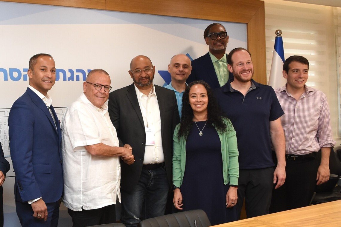 פגישת בכירי ההסתדרות עם ראשי האיגודים מניו יורק